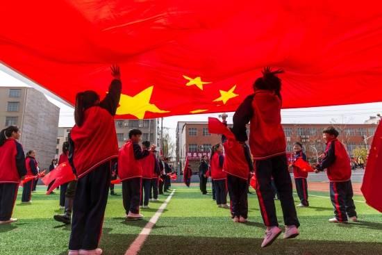一家四代赛马手 锡林郭勒草原上的“马背传承”